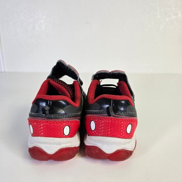 Disney Mickey Mouse Light-up Sneakers in Play Condition size Toddler 9 - Picture 3 of 8